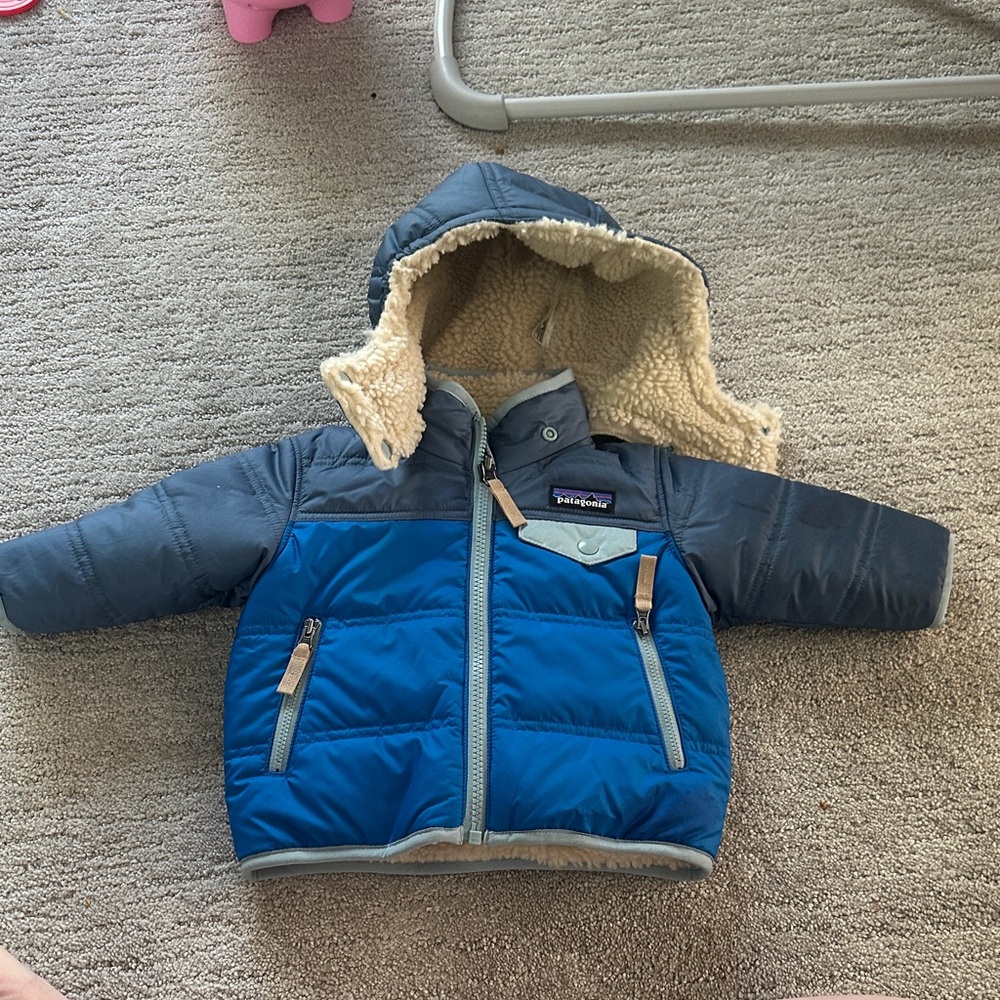 Patagonia Blue and Gray Insulated Jacket